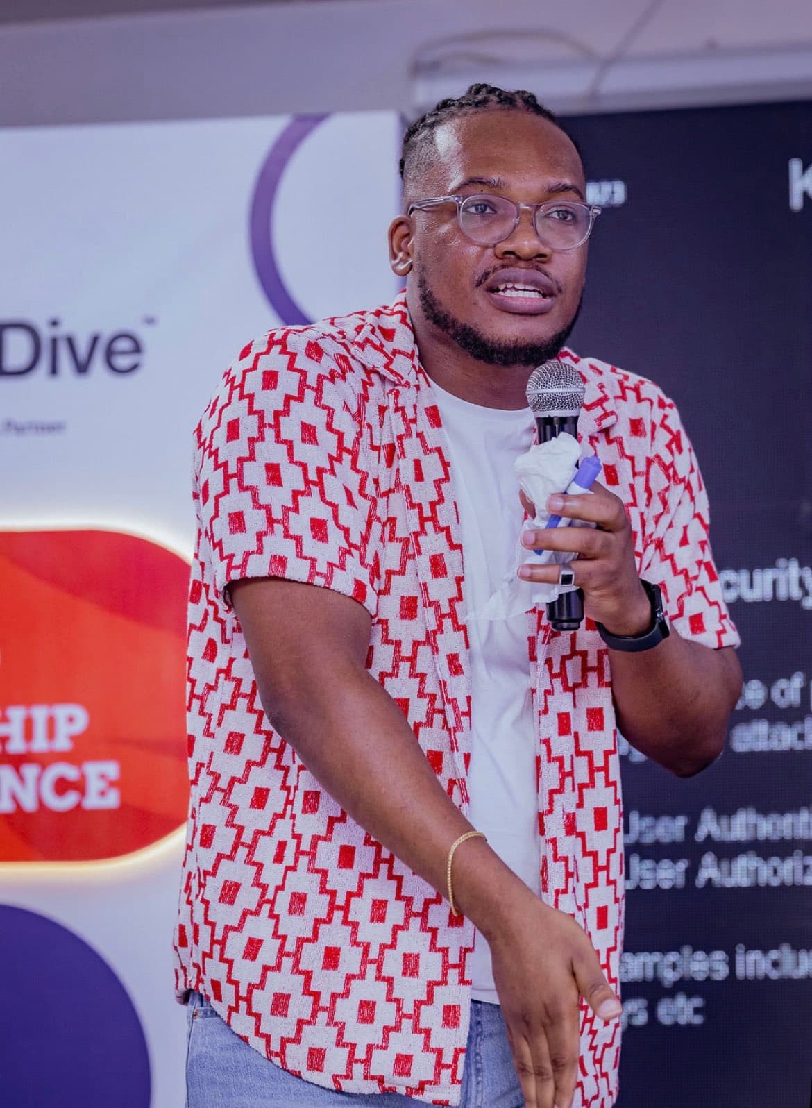 Tochii speaking and engaging with audience at ProductDive event